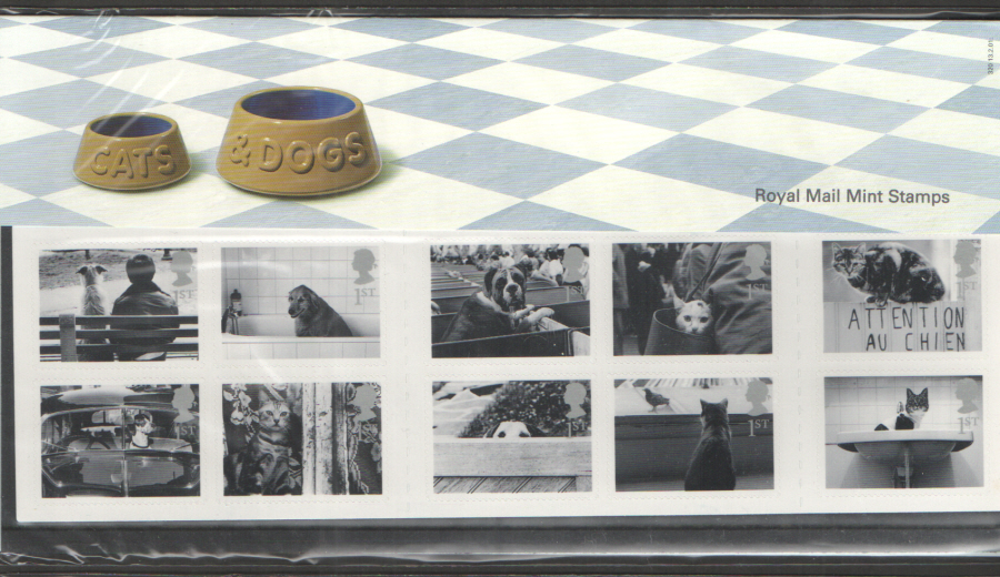(image for) 2001 Cats & Dogs Royal Mail Presentation Pack 320